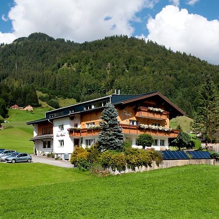 Haus Alpina Hotel Au (Vorarlberg) Екстериор снимка