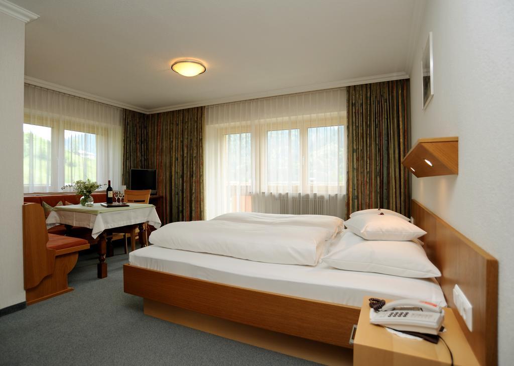 Haus Alpina Hotel Au (Vorarlberg) Стая снимка